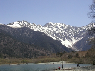大正池と北アルプス連峰